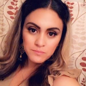 Meet your Posher, Isabel